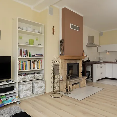 Jantar - Rodzinny Z Ogrodem * 그르지보보